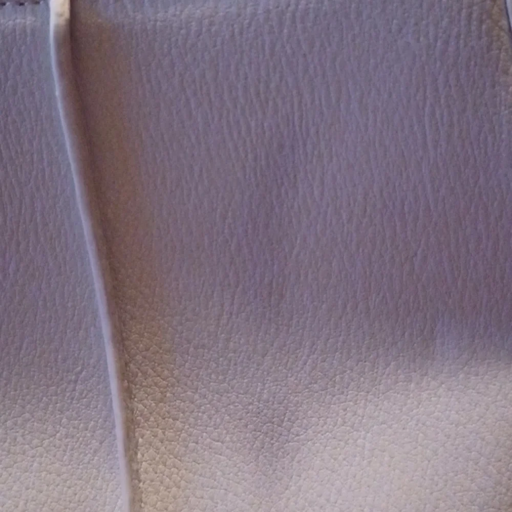 > BCBGeneration Elegant Cream Shoulder Bag